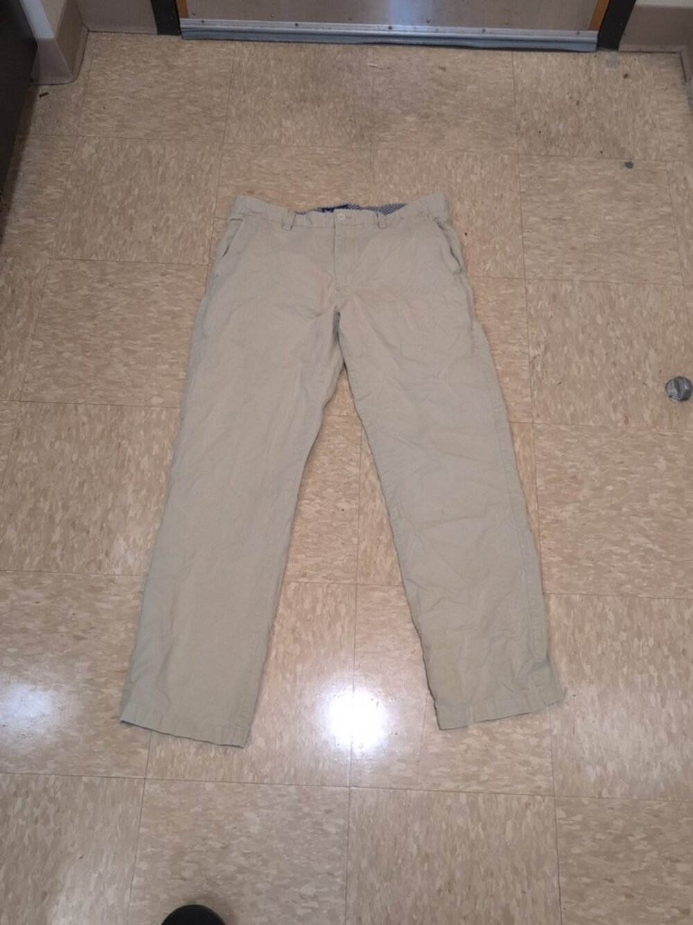 Charleston Threads Pants Men's 34x32 Tan Khaki Chino Straight Leg Casual Preppy